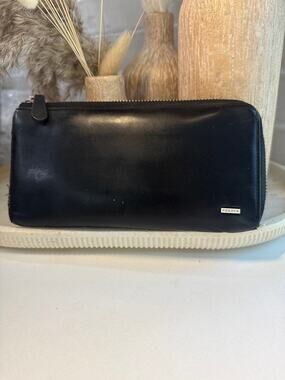 LIMITED TIME SALE! Comment 4 deets!PORTER Yoshida & Co. Sheen Leather L-zip